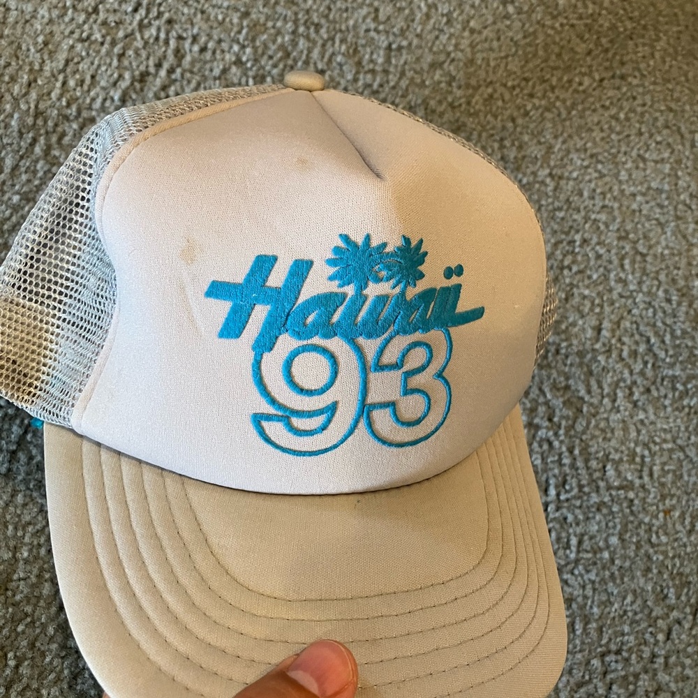 Hawaii 93 Mesh Puff Trucker Hat
